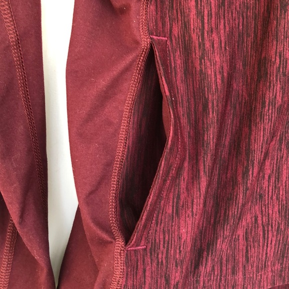 Adidas women’s XS maroon climalite 1/2 zipup shirt - Picture 6 of 6